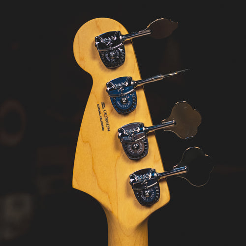 2022 Fender American Performer Mustang Bass, Honey Burst Satin w/OGB -
