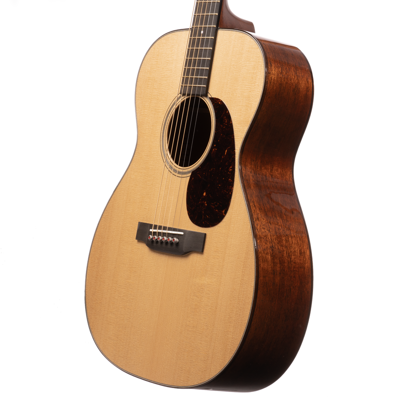 Martin 000-18 Modern Deluxe Spruce Top Acoustic Guitar, Natural, with Case