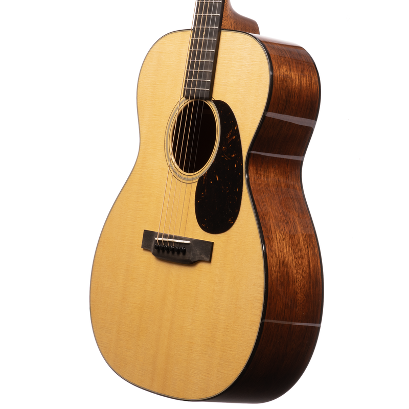 Martin 000-18 Acoustic Guitar, Sitka Spruce Top, Mahogany Back/Sides, Natural