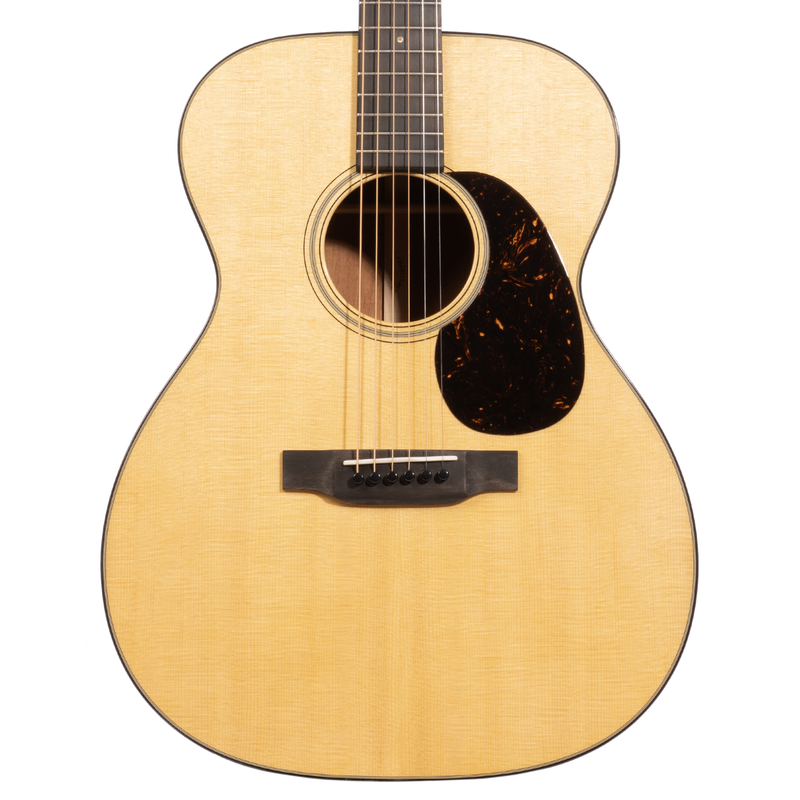 Martin 000-18 Acoustic Guitar, Sitka Spruce Top, Mahogany Back/Sides, Natural