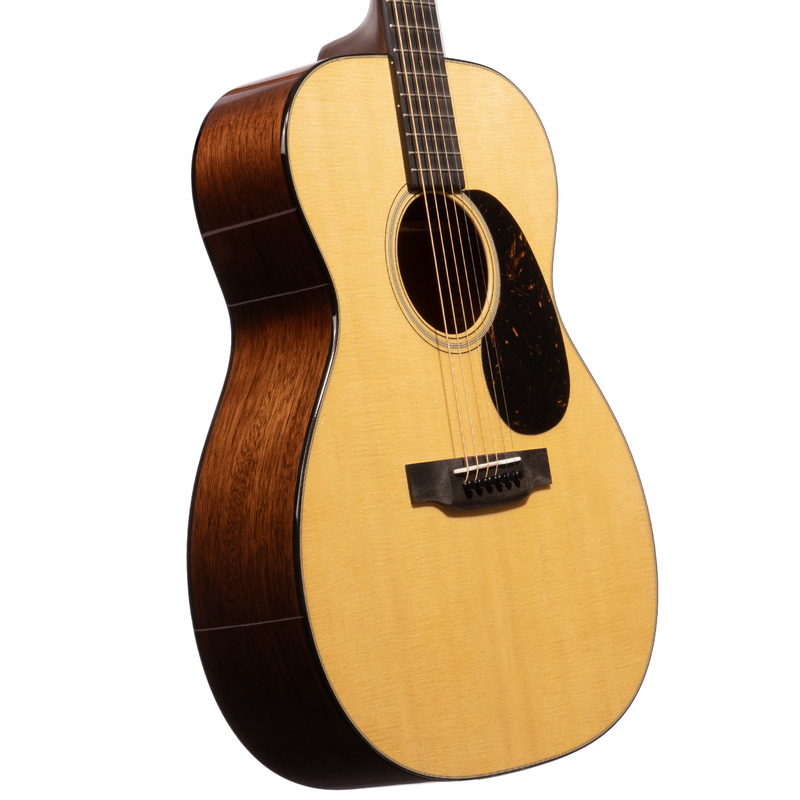 Martin 000-18 Acoustic Guitar, Sitka Spruce Top, Mahogany Back/Sides, Natural