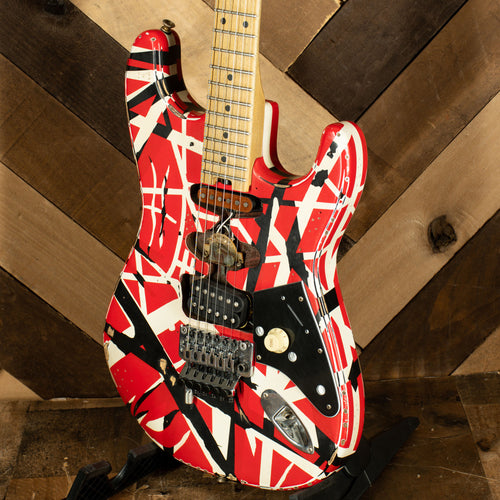 Left handed EVH Striped Series Guitar with the Frankenstrat mod EVH  2017-2018 Black & Red, White