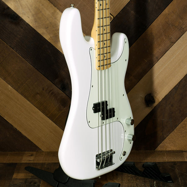 Fender Player Precision Bass, Maple Fingerboard, Polar White - Used