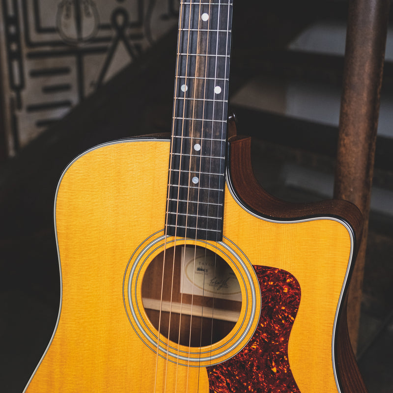 Taylor 1999 310-CE Acoustic Guitar, Natural With OHSC - Used