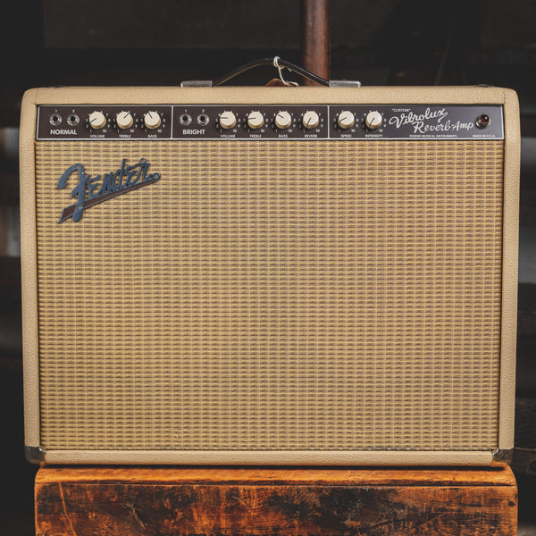 Fender 1995 Custom Vibrolux Reverb Combo Amplifier, Blonde With Slip C