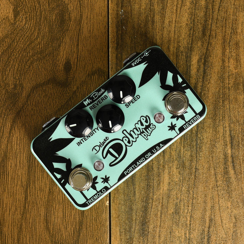 Mr. Black Deluxe DeluxePlus Reverb Pedal